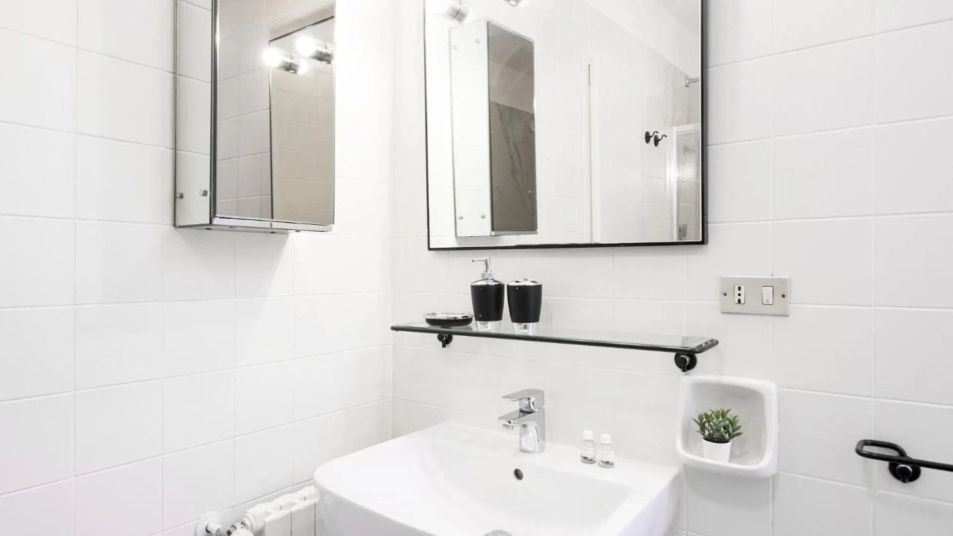 Apartment Easylife - Rifugio Elegante In Porta Romana Milan