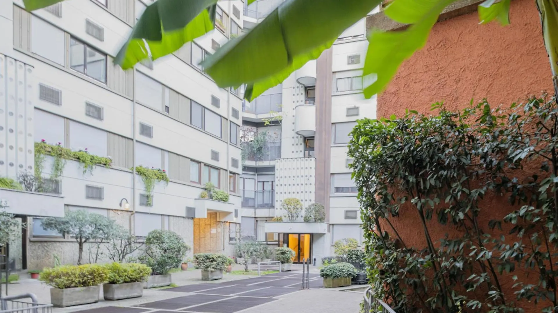 Easylife - Rifugio Elegante In Porta Romana Milan 0*,  Italy