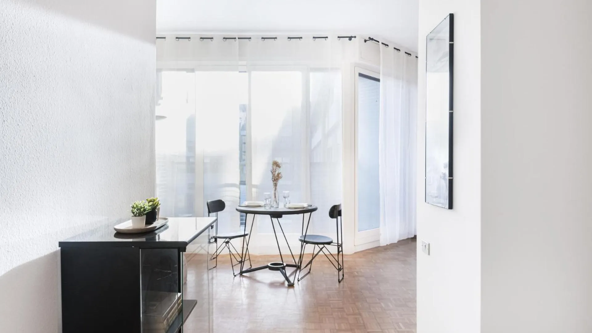 Easylife - Rifugio Elegante In Porta Romana Milan