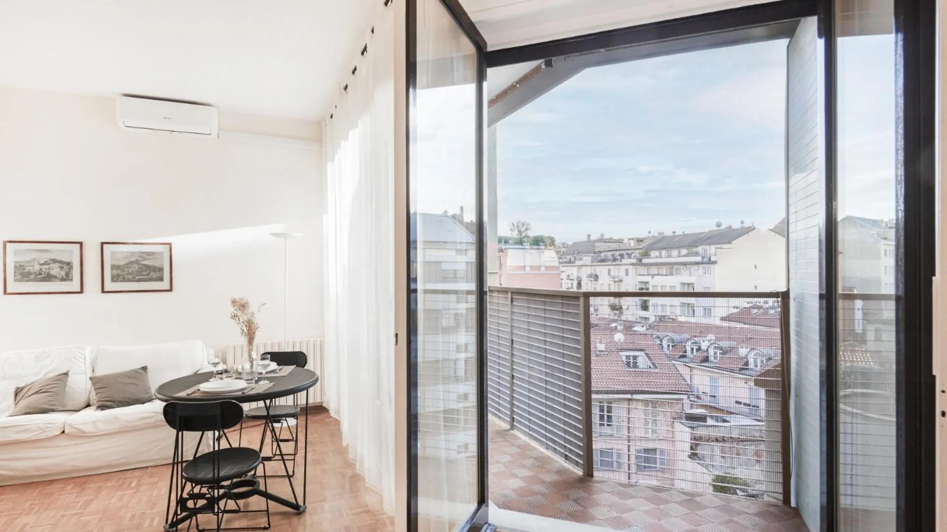 Easylife - Rifugio Elegante In Porta Romana Milan Italy